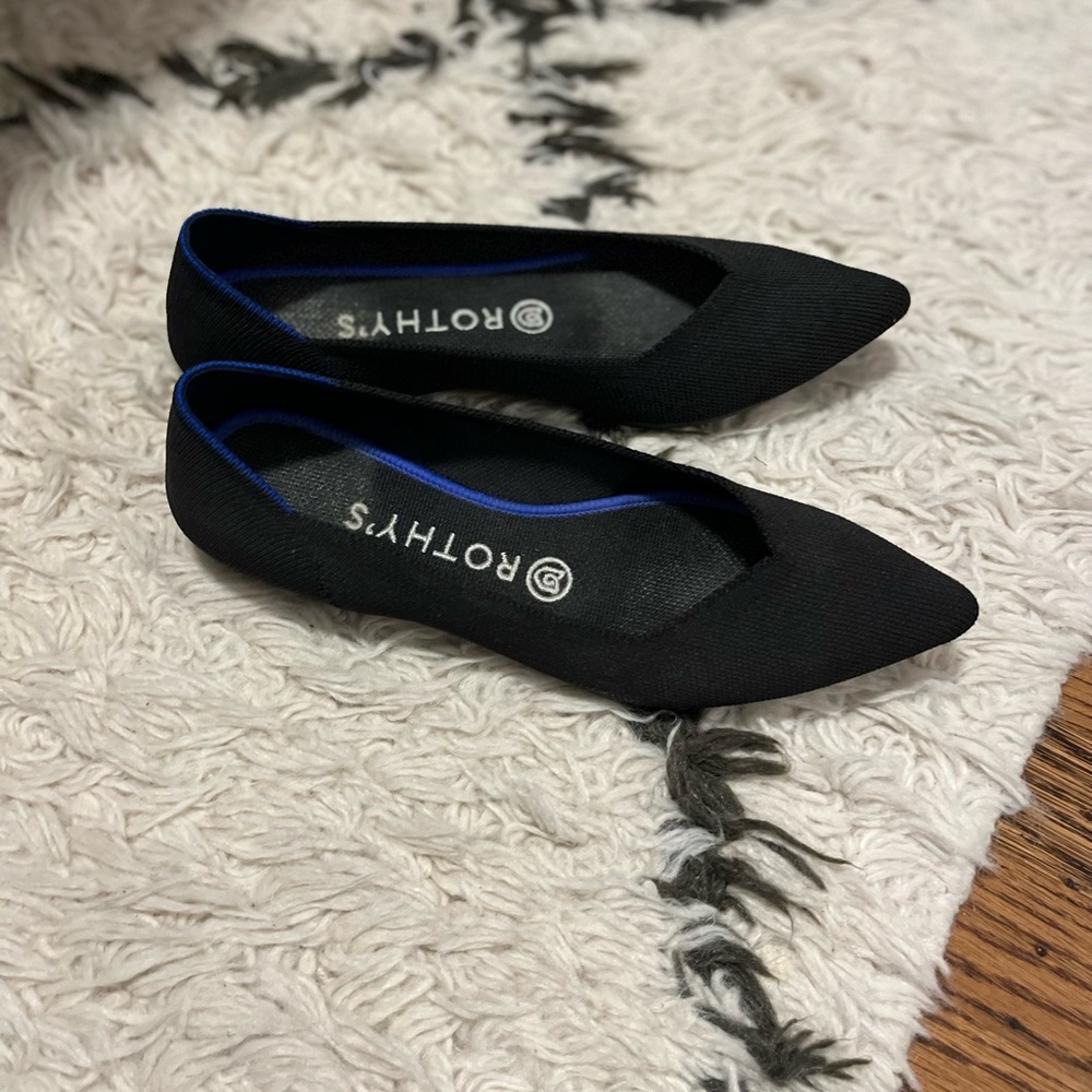 Rothy’s Point Black Size 8